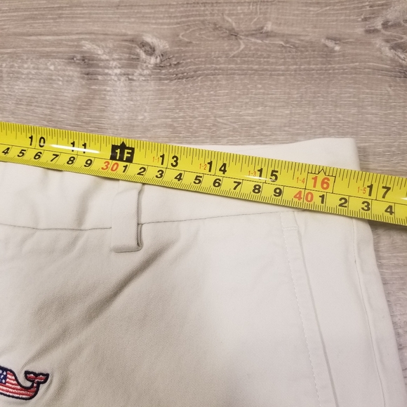 Men's Vineyard Vines Breaker Shorts USA American Flag Embroidered Whales Size 33 - Picture 6 of 8